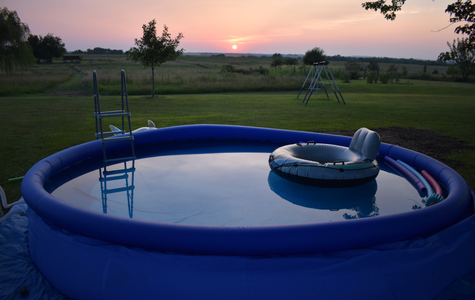 inflatable pool